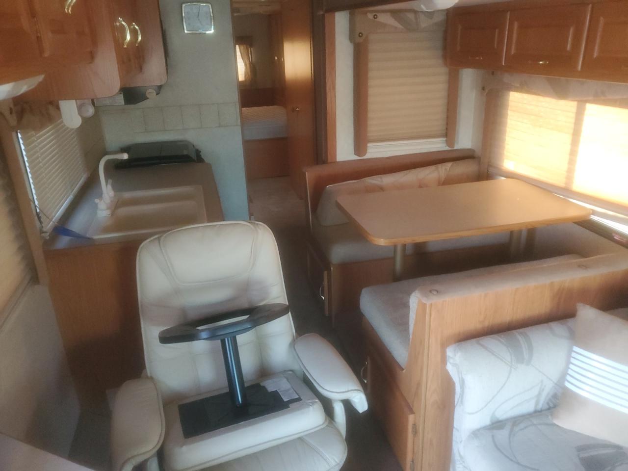 Lot #3286811249 2005 OTHER MOTORHOME