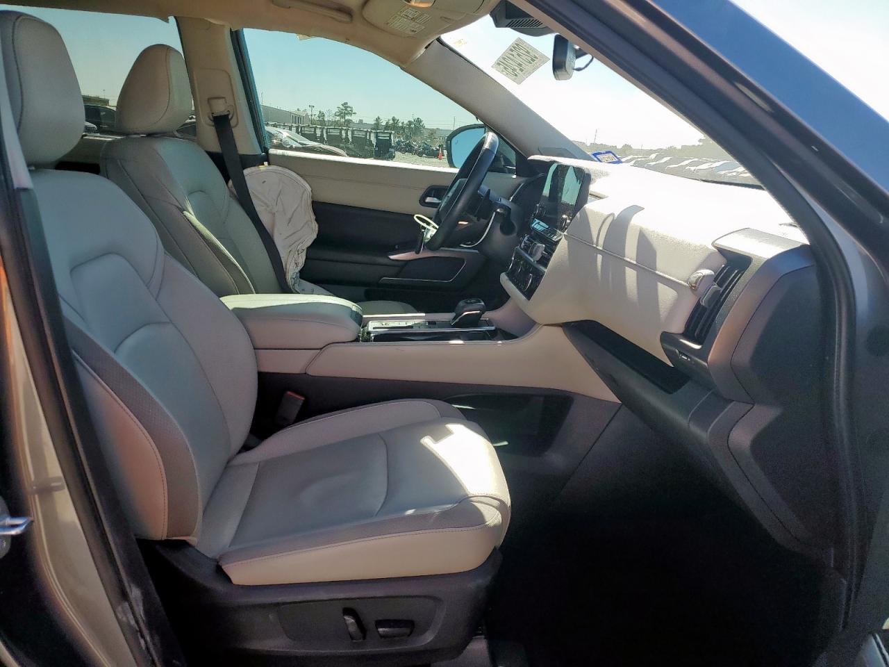 NISSAN PATHFINDER SL