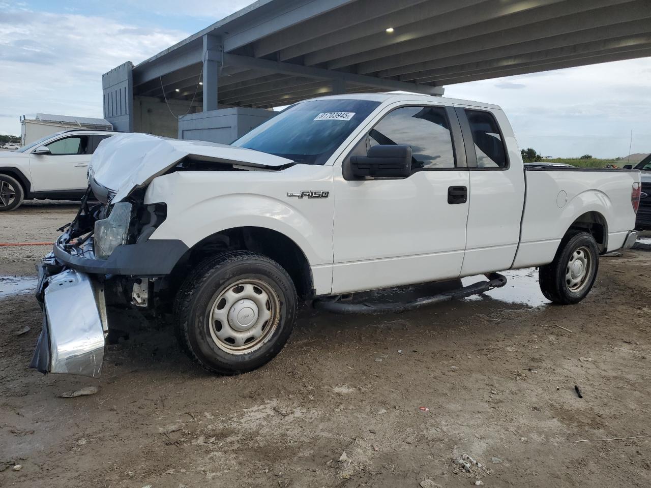 FORD F-150 SUPER CAB