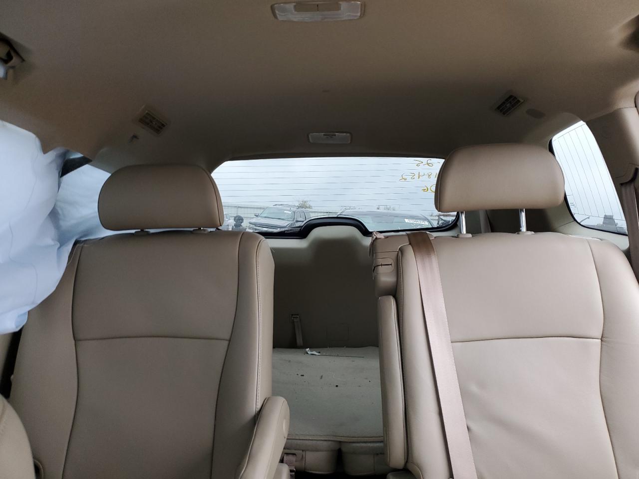 TOYOTA HIGHLANDER BASE