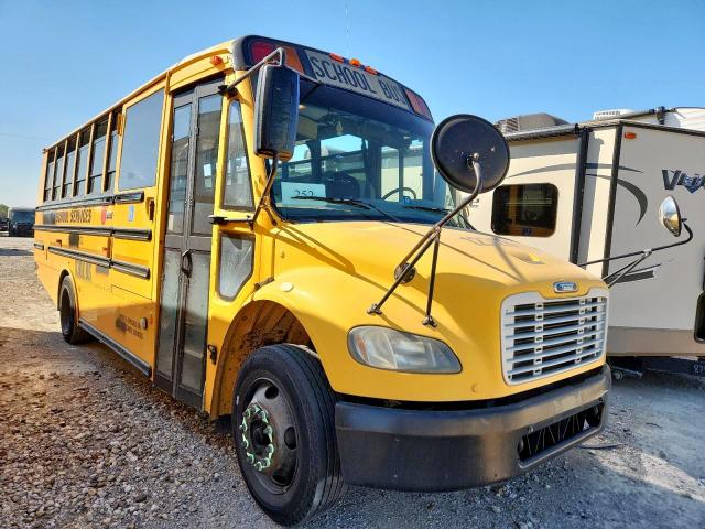 FREIGHTLINER CHASSIS B2