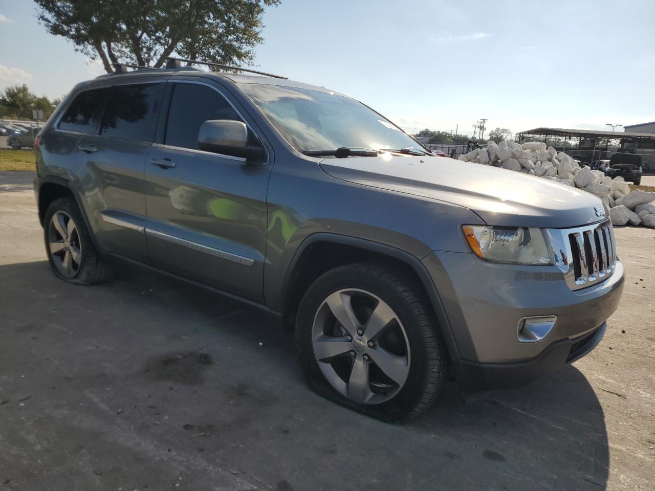 JEEP GRAND CHEROKEE LAREDO