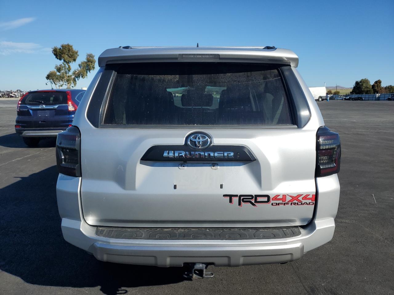 TOYOTA 4RUNNER SR5/SR5 PREMIUM