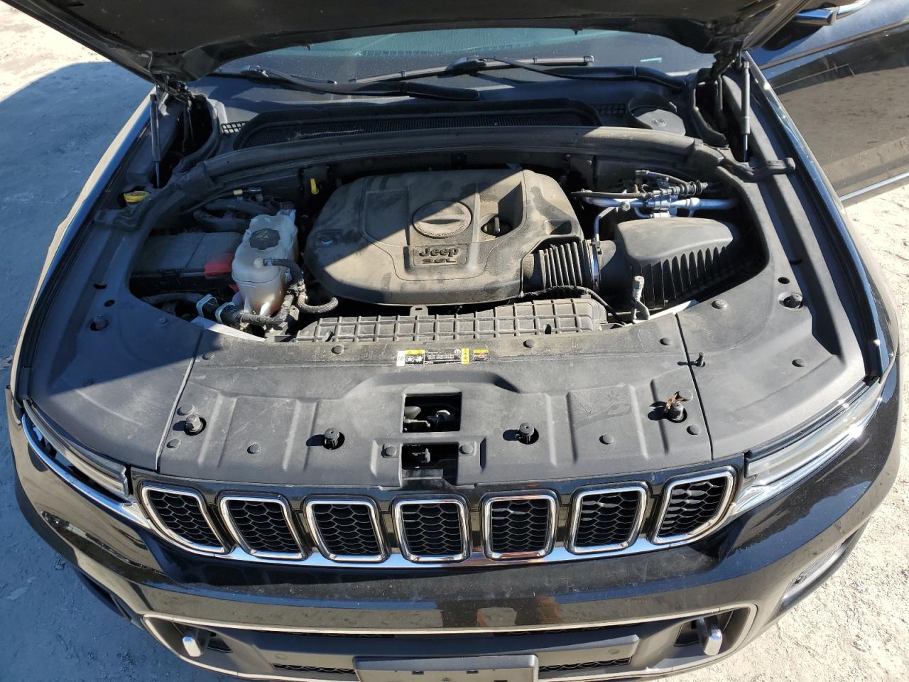 JEEP GRAND CHEROKEE L OVERLAND