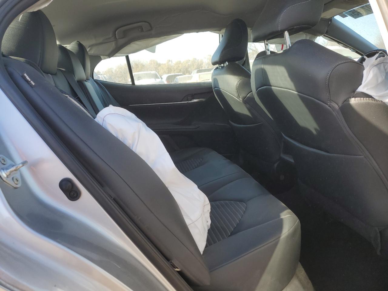 TOYOTA CAMRY SE NIGHT SHADE