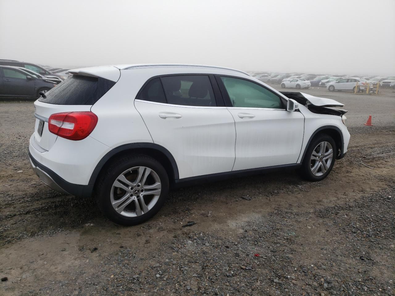 MERCEDES-BENZ GLA-CLASS 250