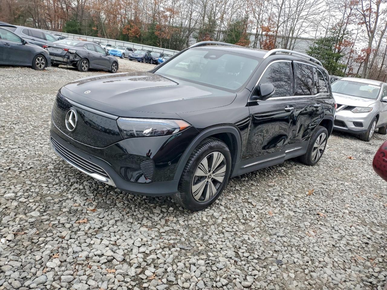 MERCEDES-BENZ EQB 250+