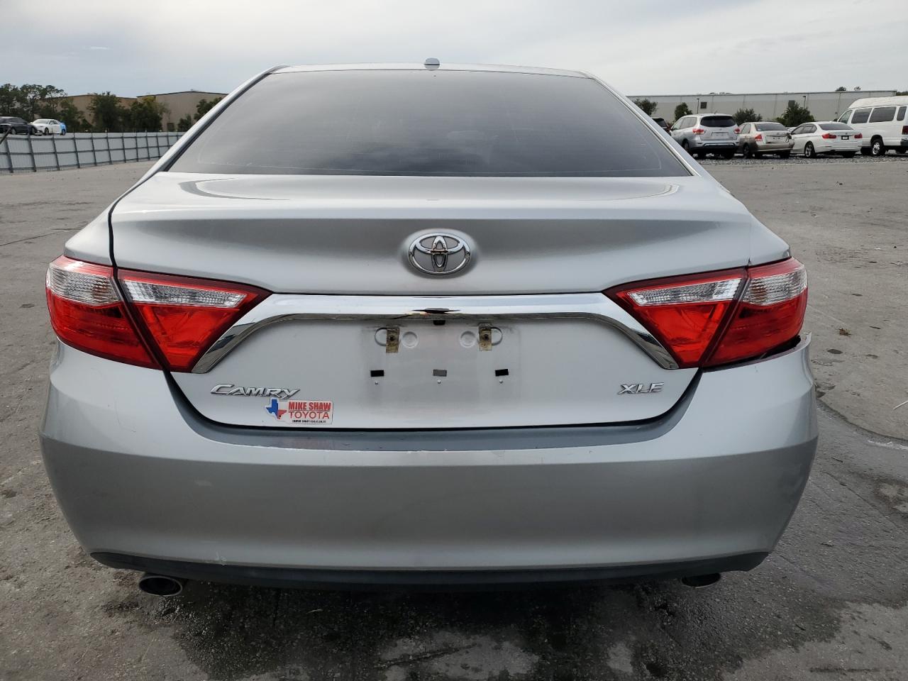 TOYOTA CAMRY XSE