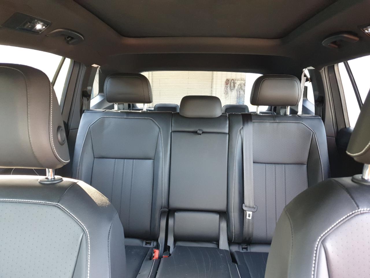 VOLKSWAGEN TIGUAN SE R-LINE BLACK