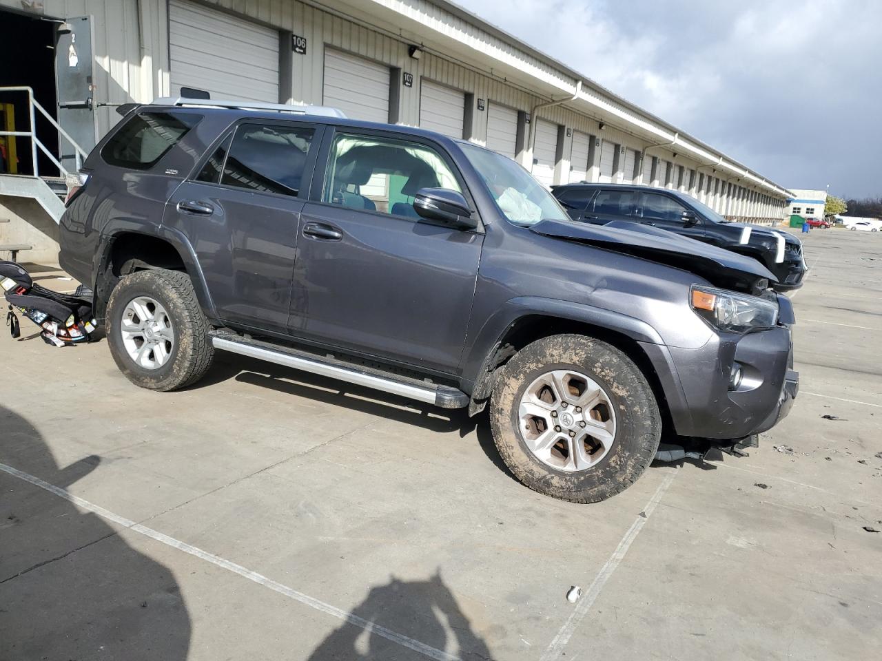 TOYOTA 4RUNNER SR5/SR5 PREMIUM
