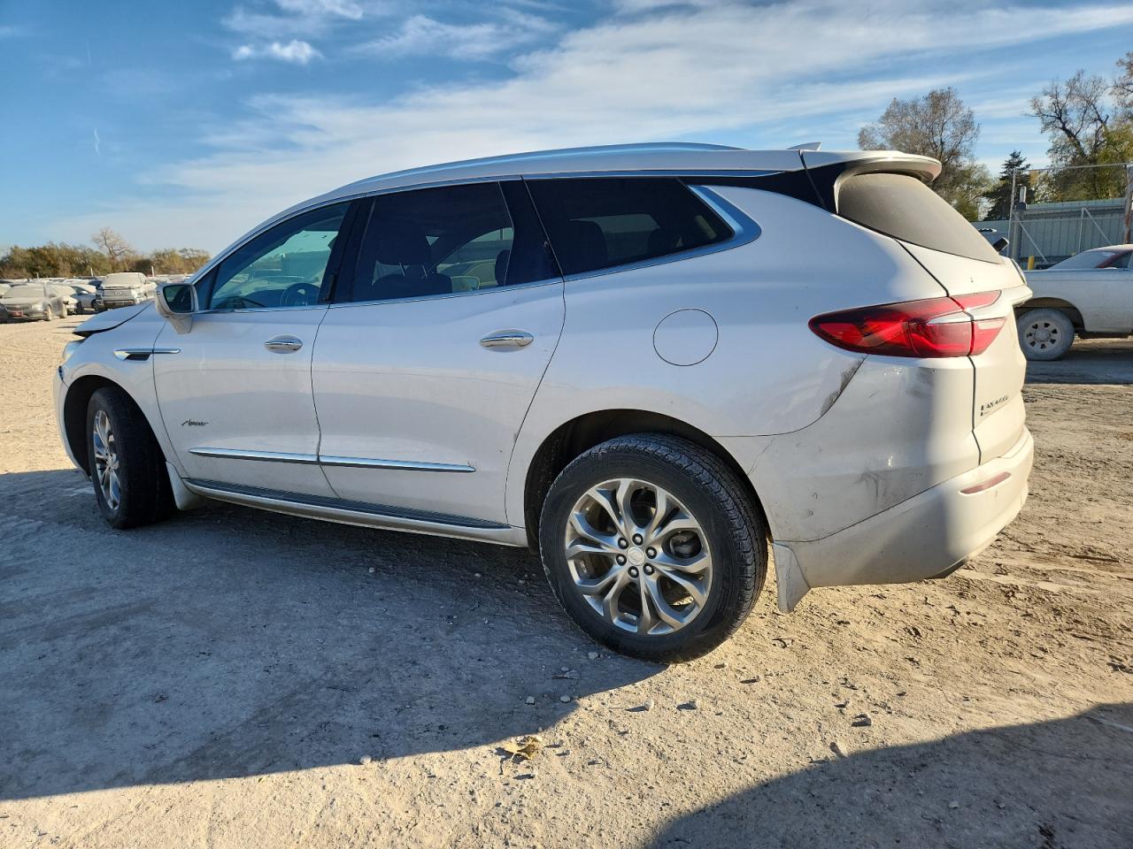 BUICK ENCLAVE AVENIR
