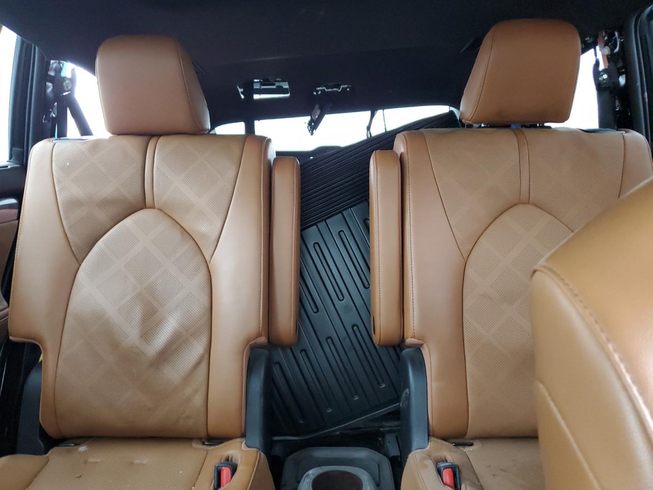 TOYOTA HIGHLANDER HYBRID PLATINUM