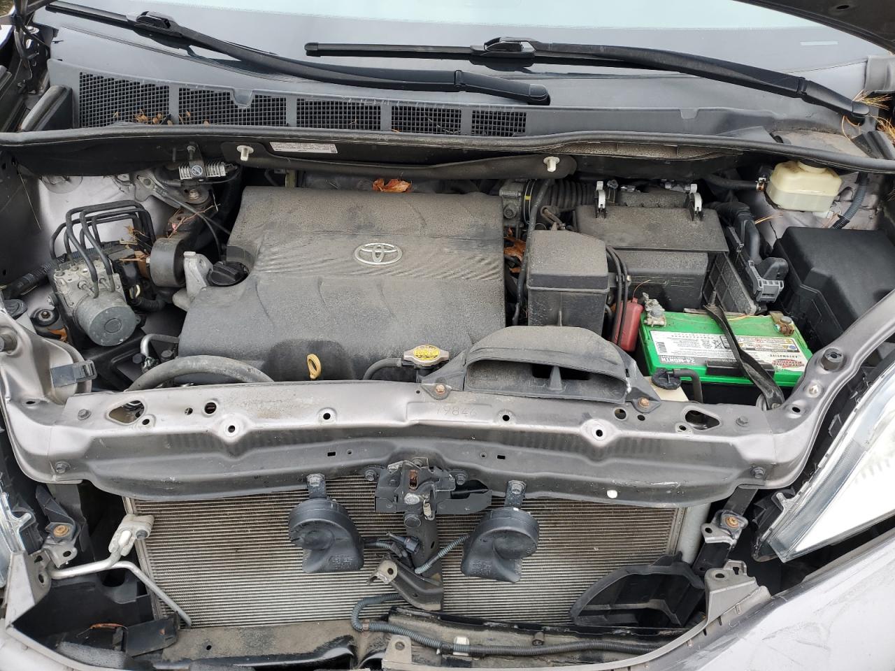 Lot #3287523020 2016 TOYOTA SIENNA LE