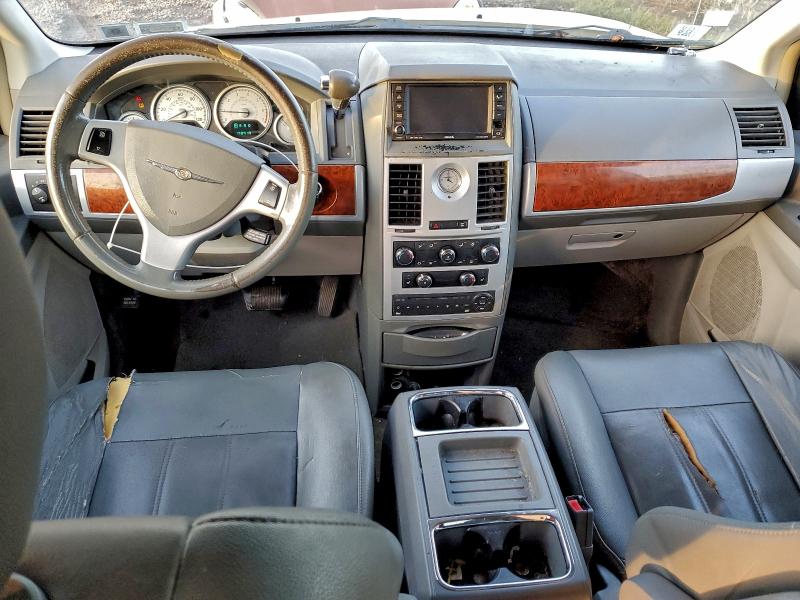 2008 CHRYSLER TOWN & COU #3304516571