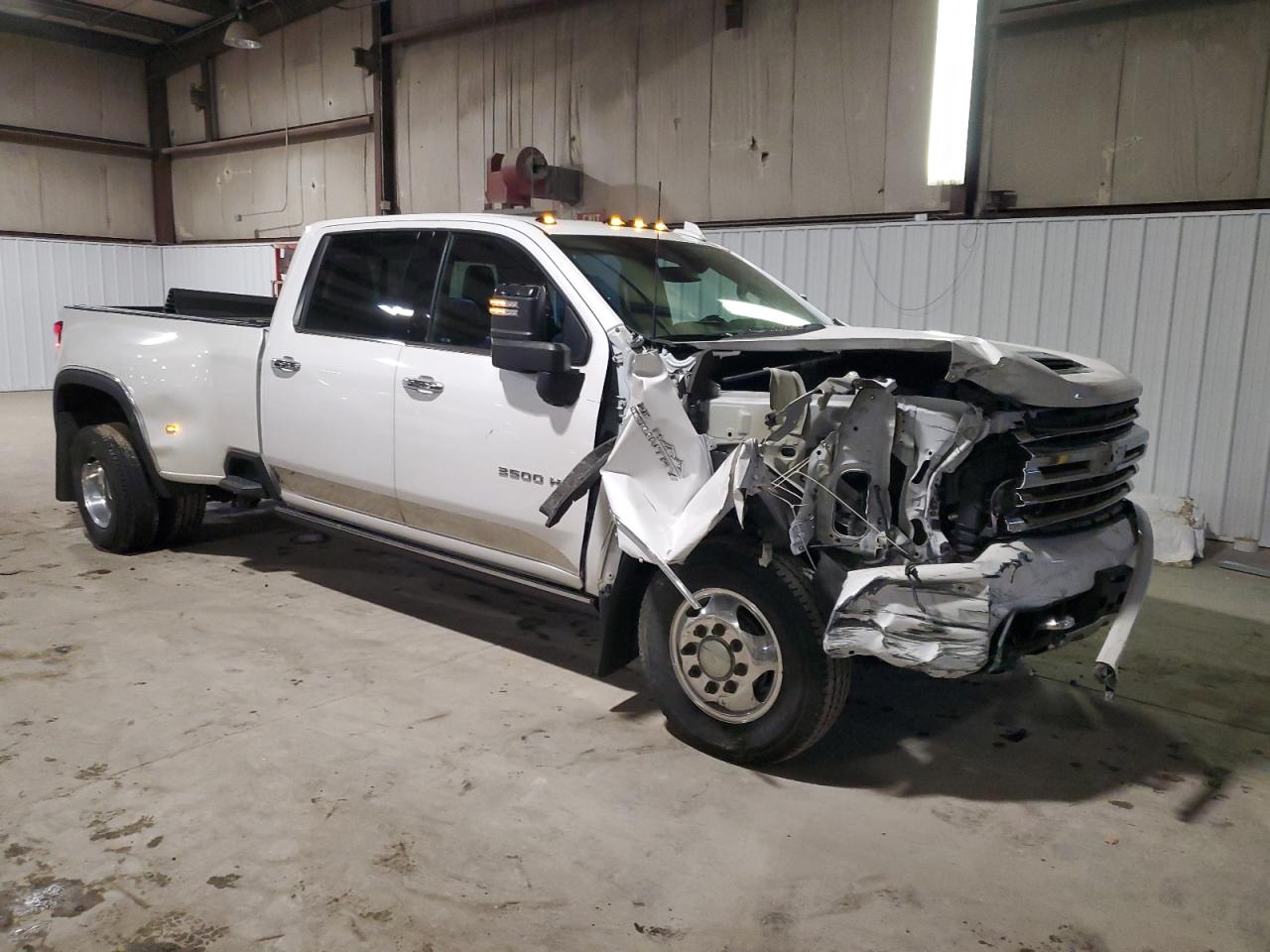 CHEVROLET SILVERADO K3500 HIGH COUNTRY