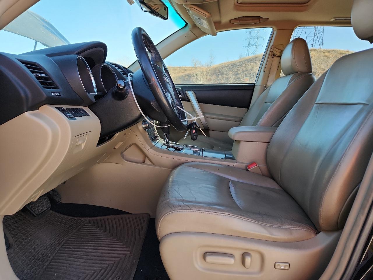 TOYOTA HIGHLANDER BASE