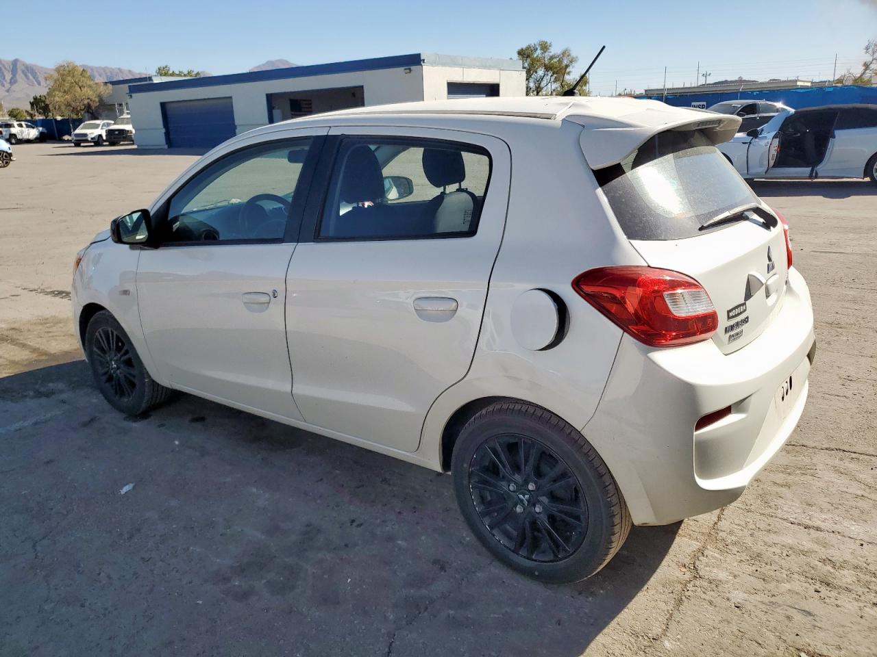 MITSUBISHI MIRAGE LE