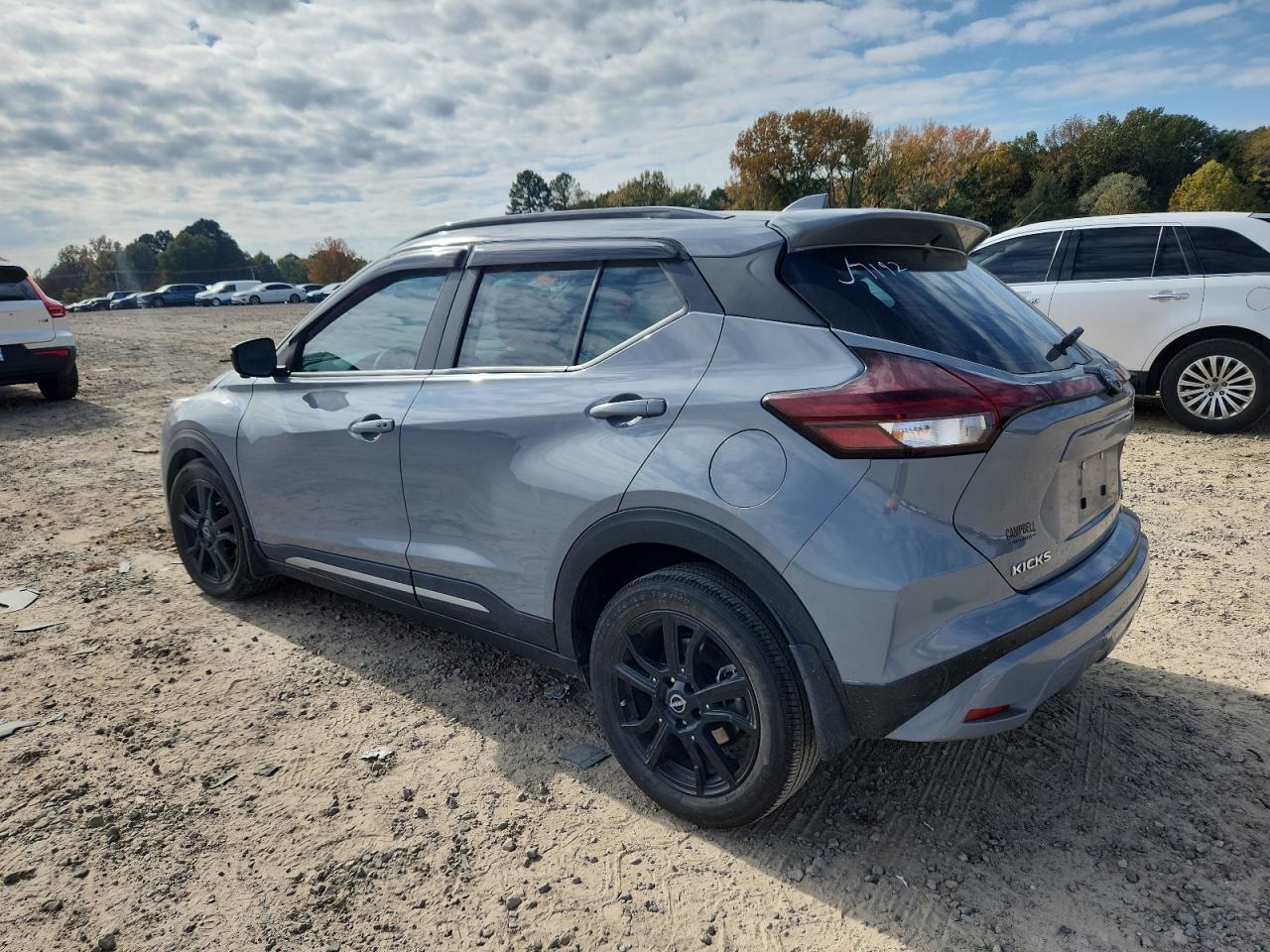 NISSAN KICKS SR