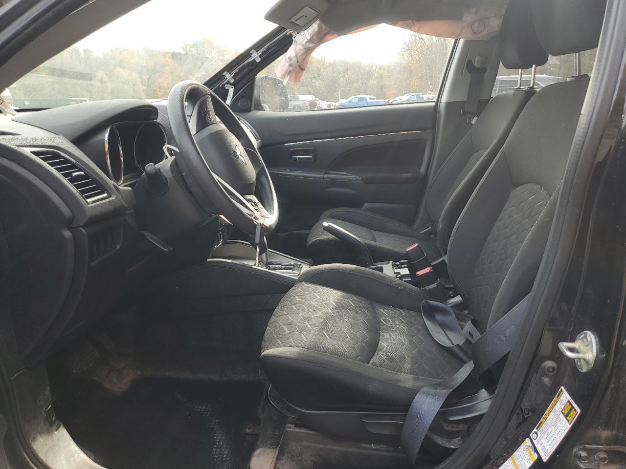 MITSUBISHI OUTLANDER ES