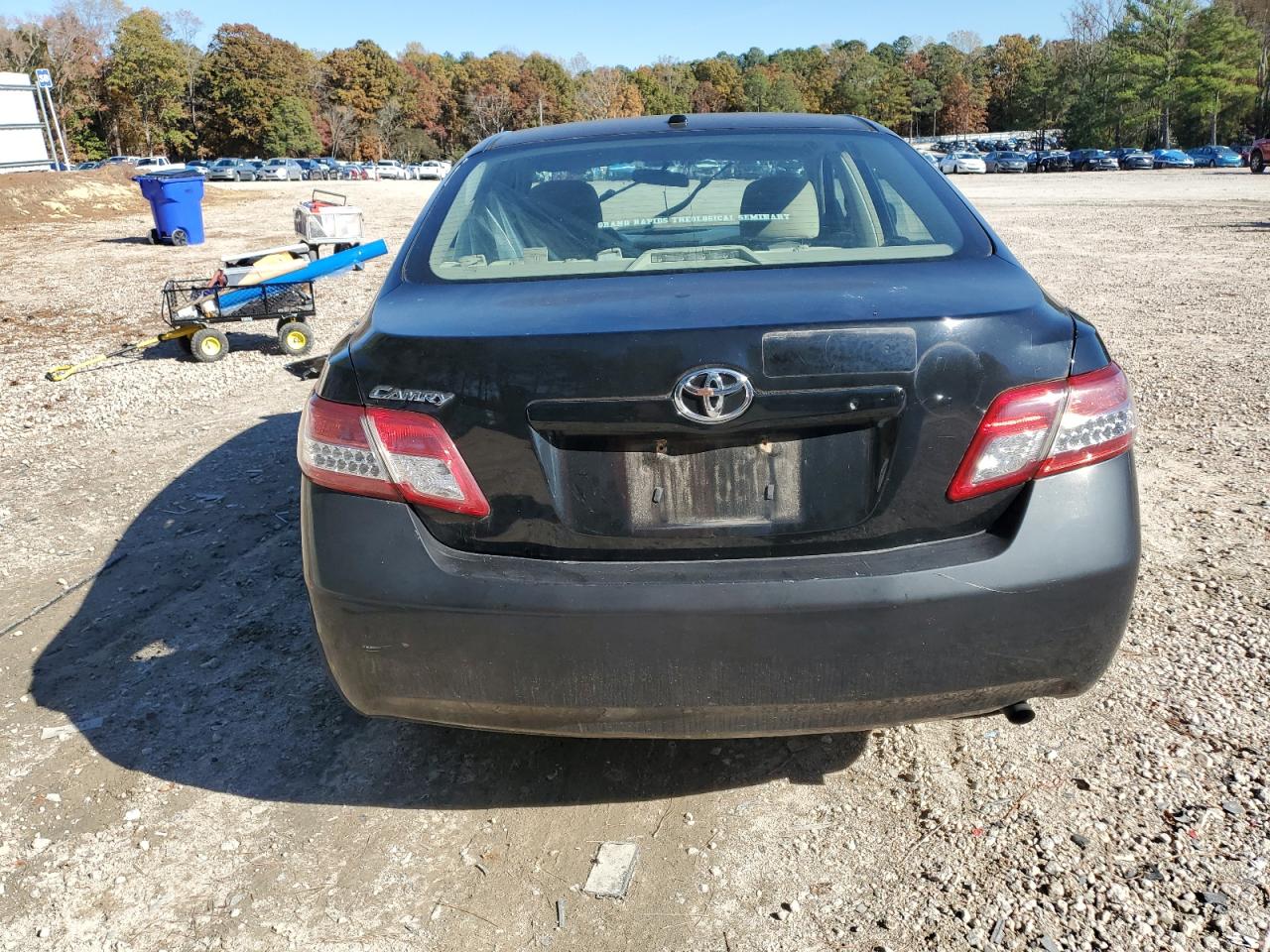 TOYOTA CAMRY BASE