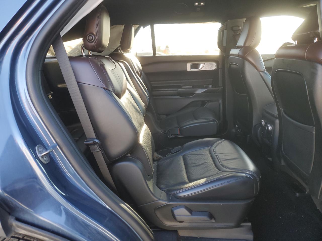 FORD EXPLORER PLATINUM