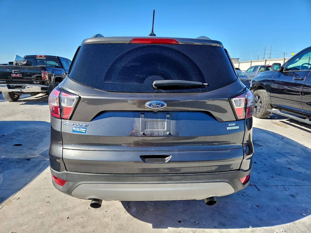 FORD ESCAPE SE