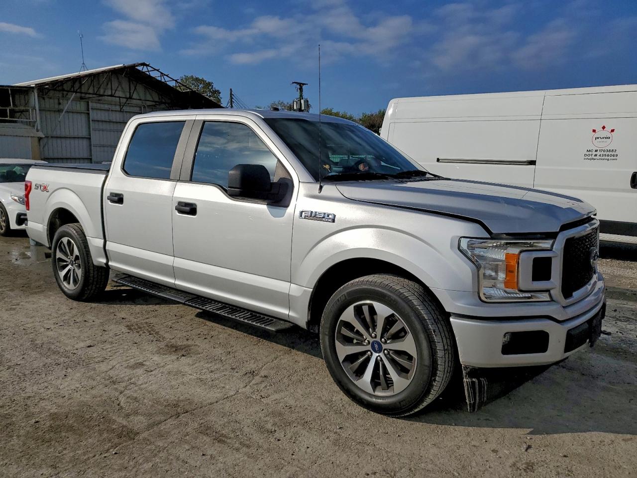 Lot #3303628932 2019 FORD F150 SUPER
