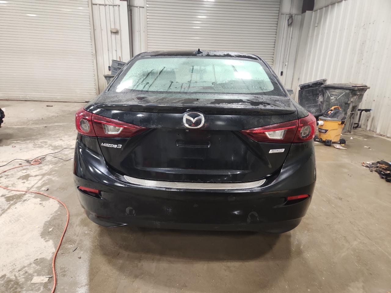 MAZDA 3 GRAND TOURING