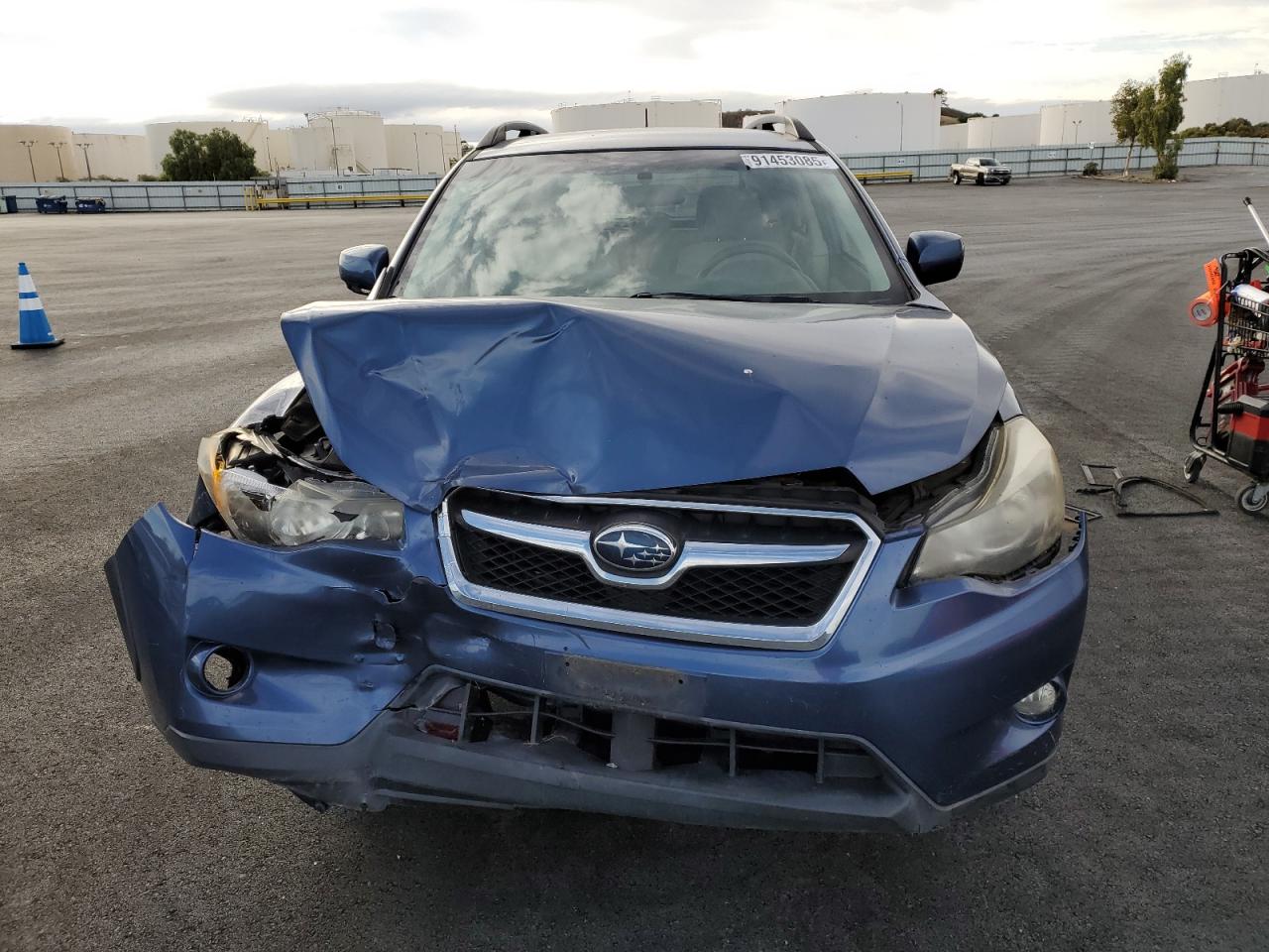 Lot #3315929134 2013 SUBARU XV CROSSTR