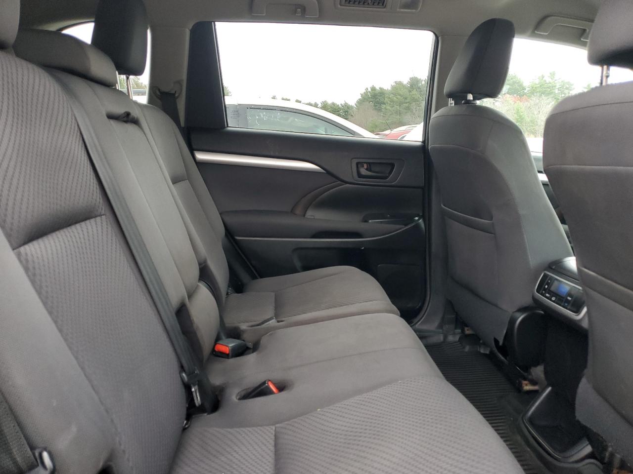 TOYOTA HIGHLANDER LE