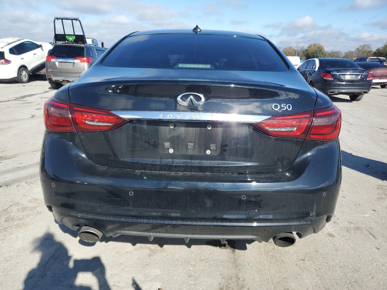 INFINITI Q50 LUXE