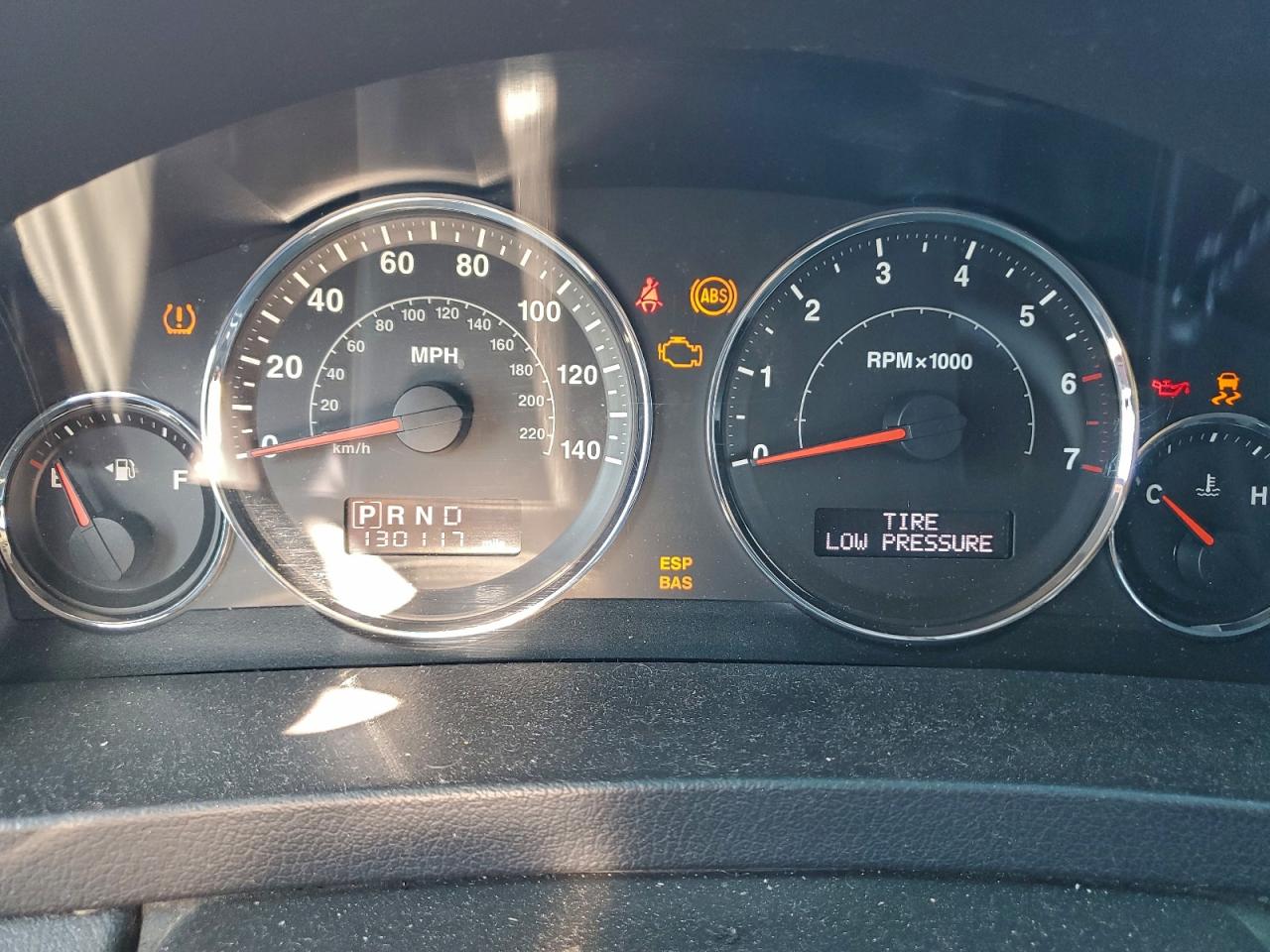 JEEP GRAND CHEROKEE LAREDO