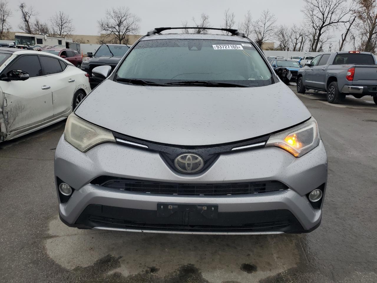 TOYOTA RAV4 XLE
