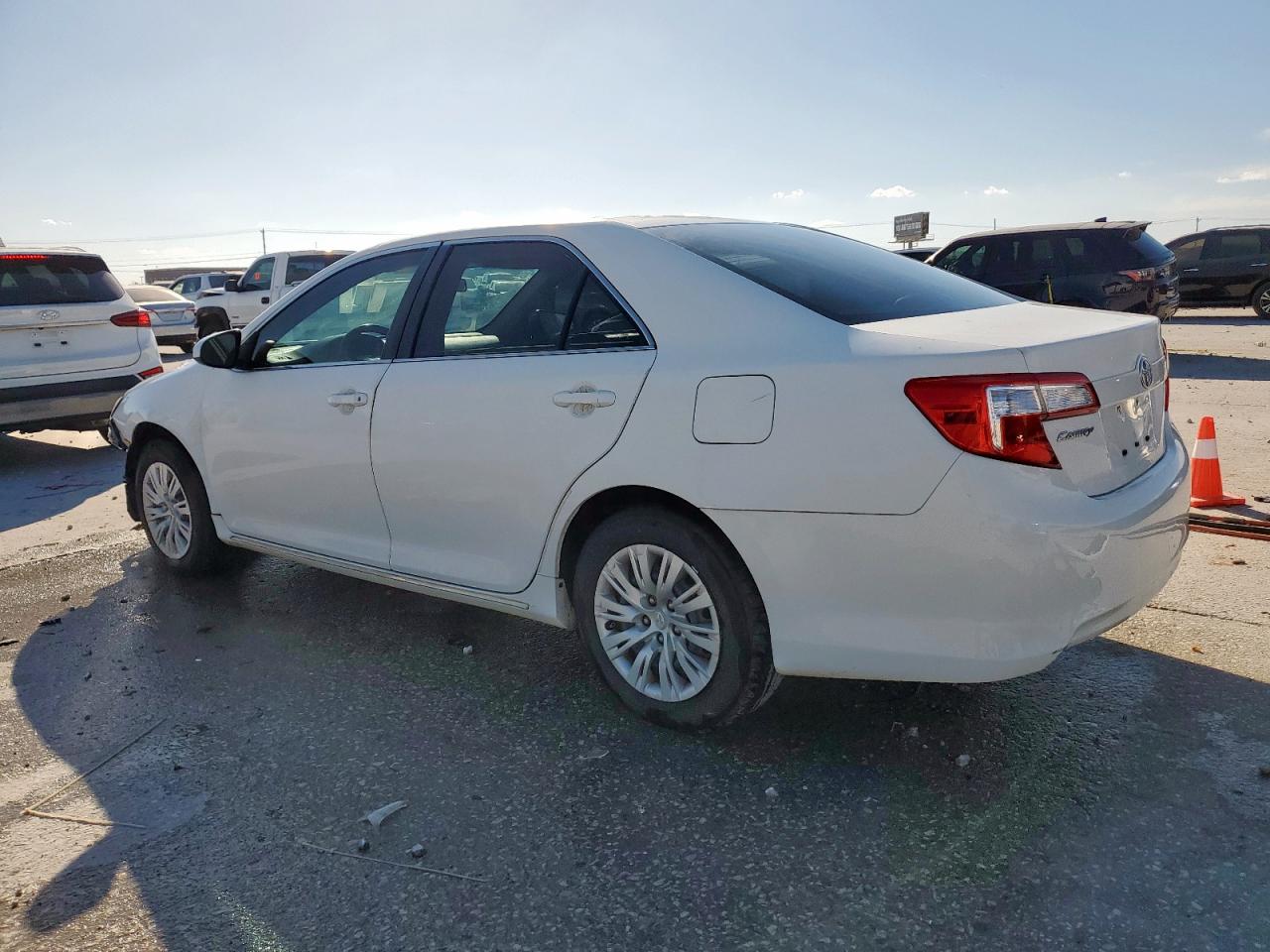 TOYOTA CAMRY L