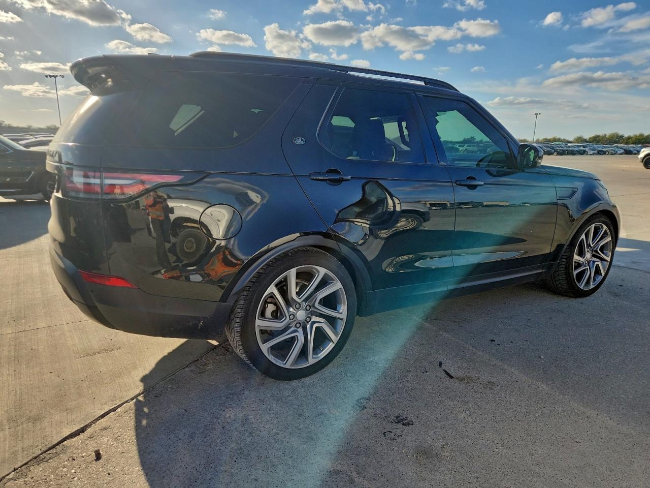 LAND ROVER DISCOVERY HSE LUXURY