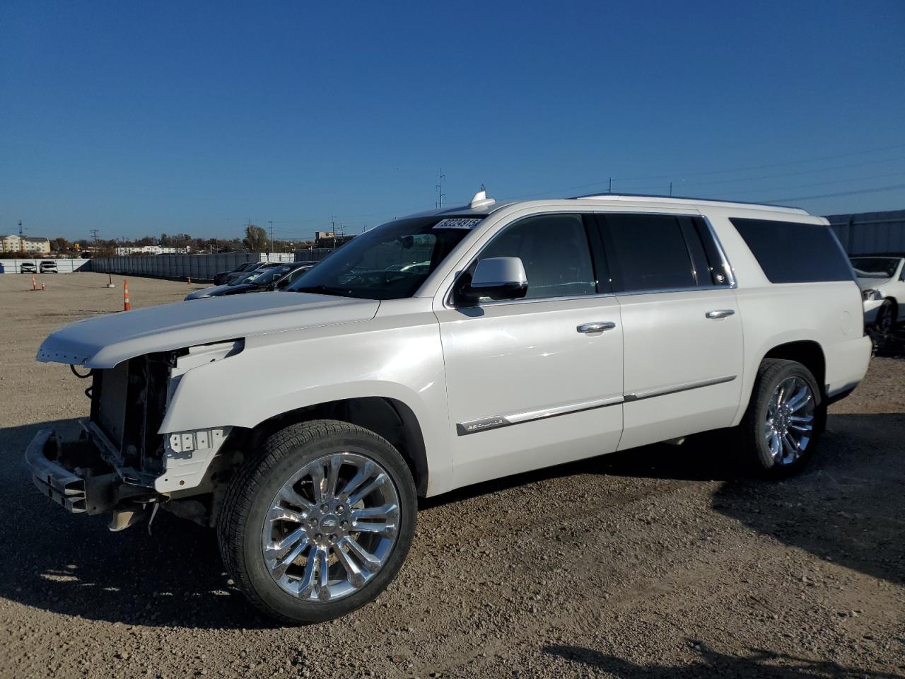 CADILLAC ESCALADE ESV LUXURY