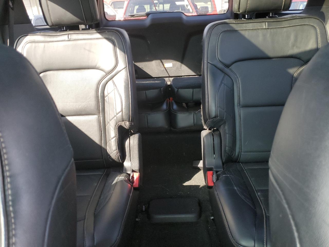 FORD EXPLORER PLATINUM