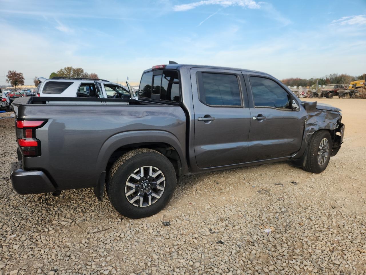 NISSAN FRONTIER S