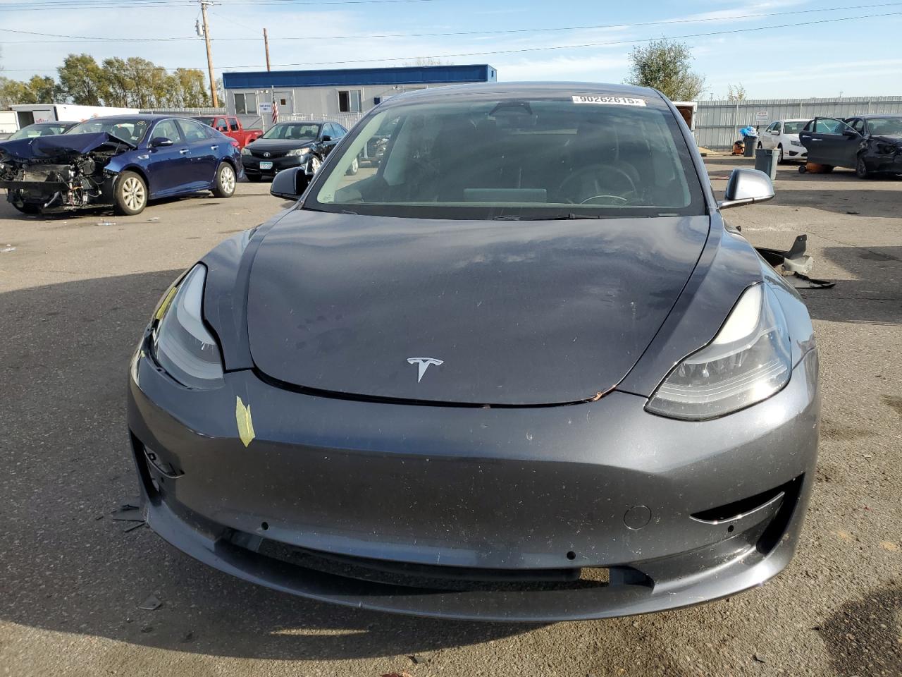 TESLA MODEL 3