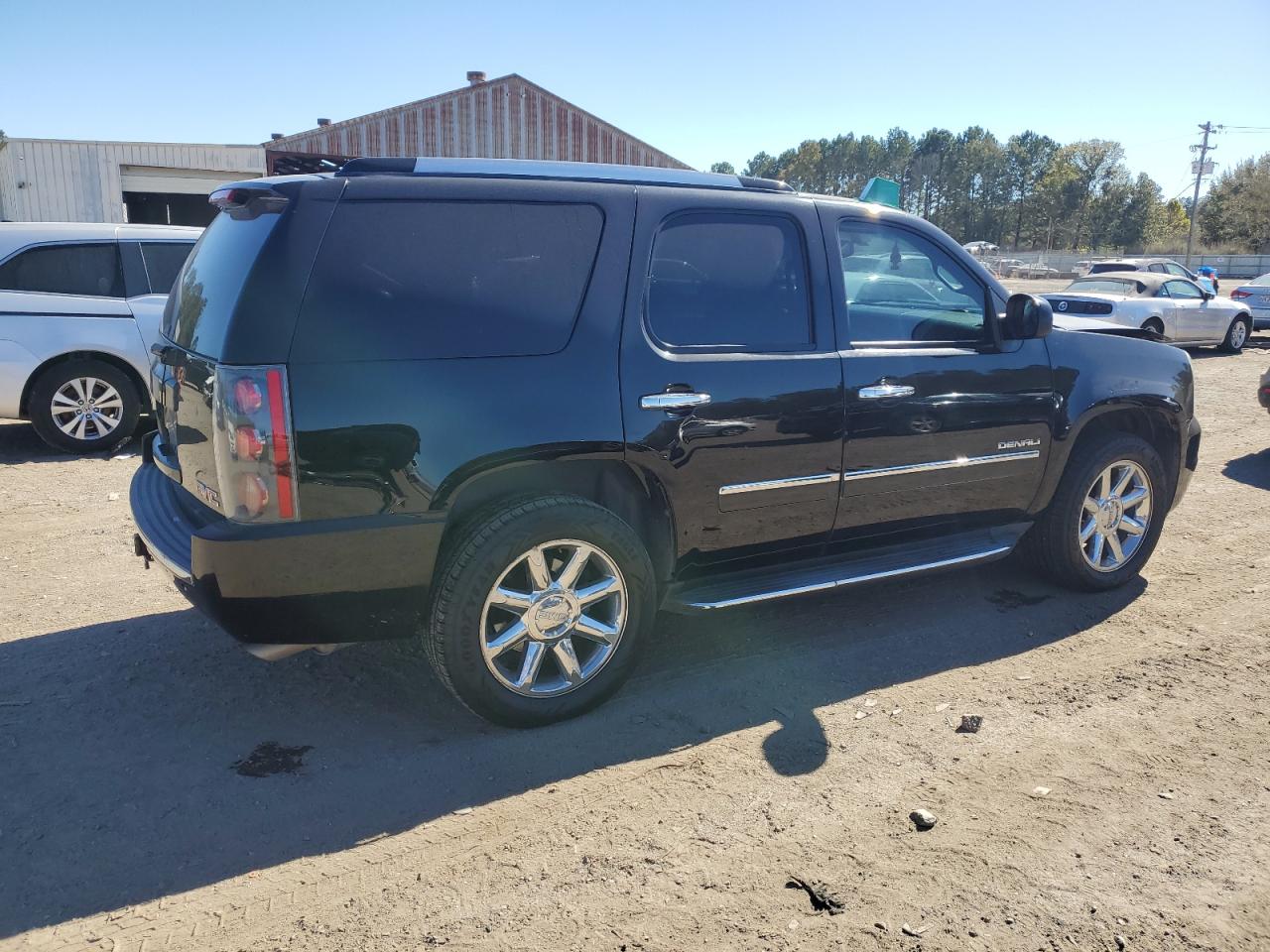 GMC YUKON DENALI