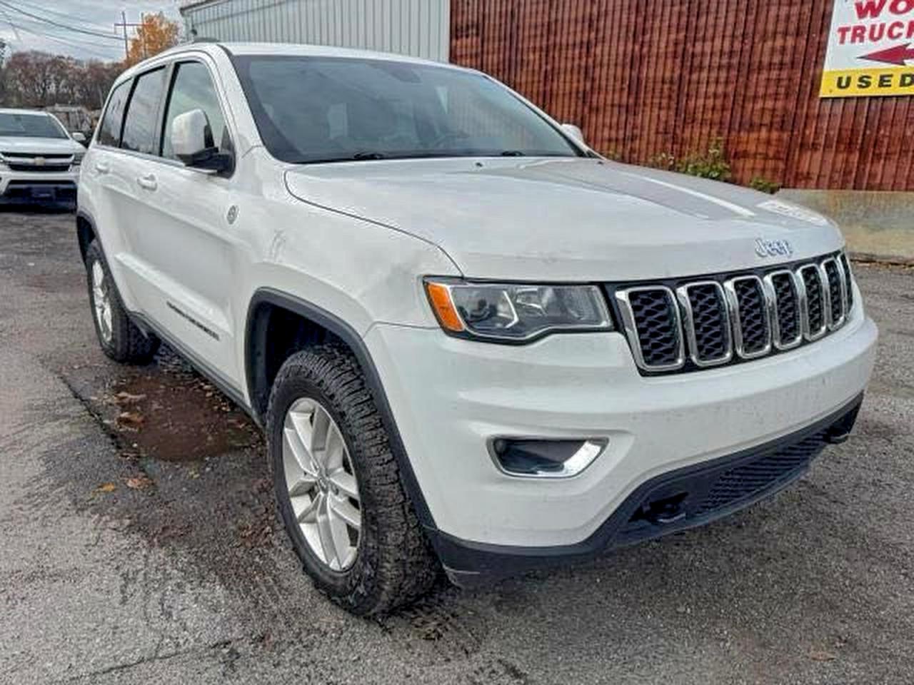 JEEP GRAND CHEROKEE LAREDO