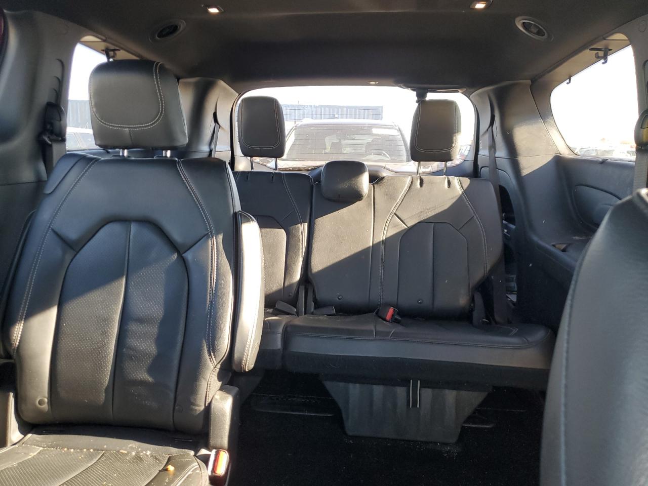 CHRYSLER PACIFICA TOURING L