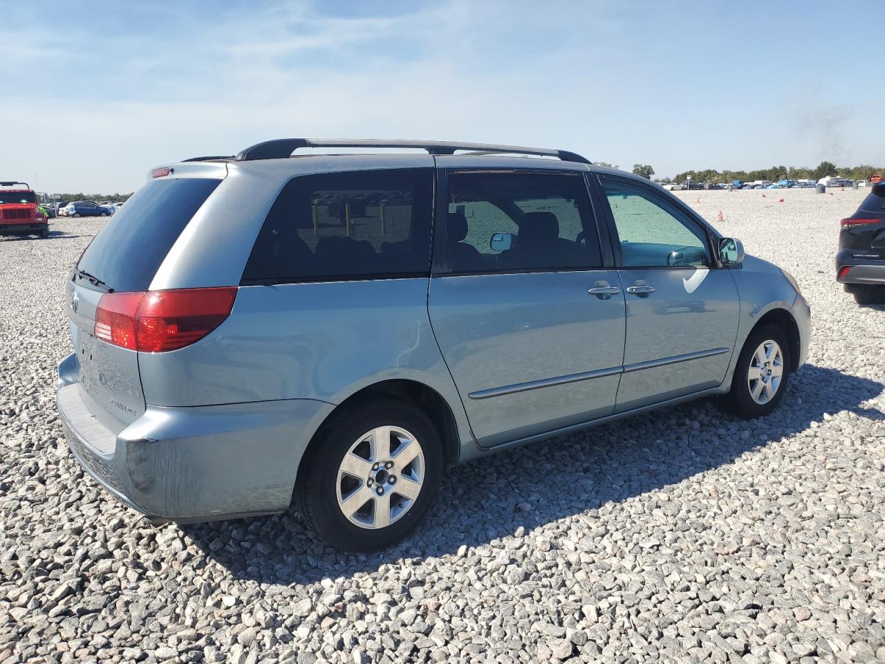 Lot #3315847153 2005 TOYOTA SIENNA XLE