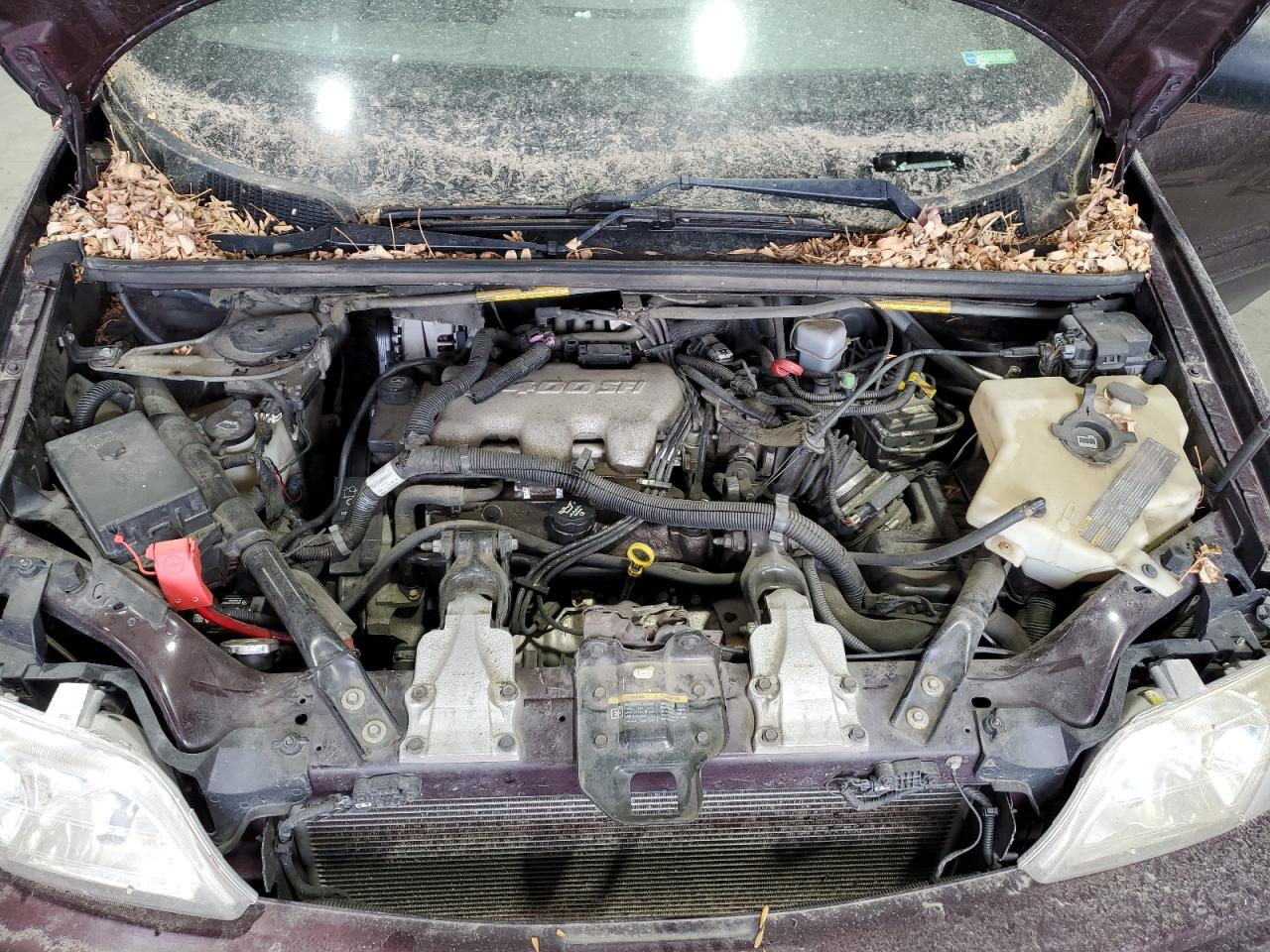 Lot #3291401131 2004 OLDSMOBILE SILHOUETTE