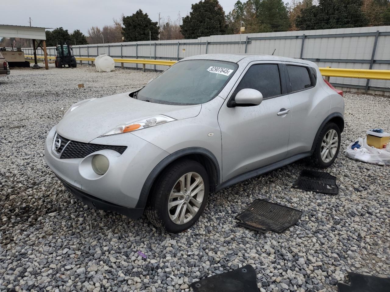 NISSAN JUKE S