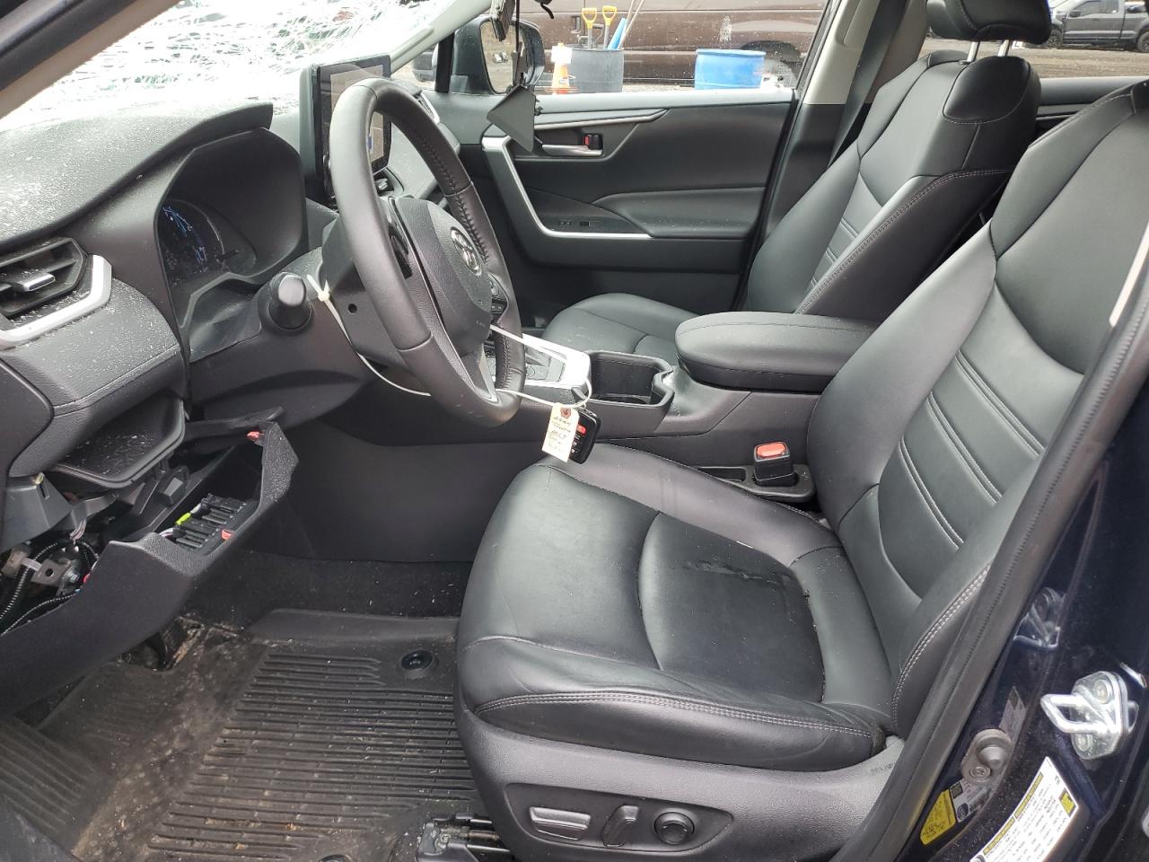 TOYOTA RAV4 XLE PREMIUM