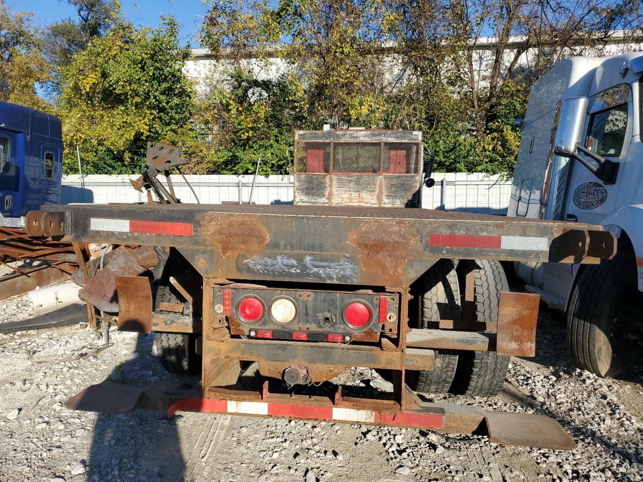 Lot #3291252005 2005 MACK 700 CV700