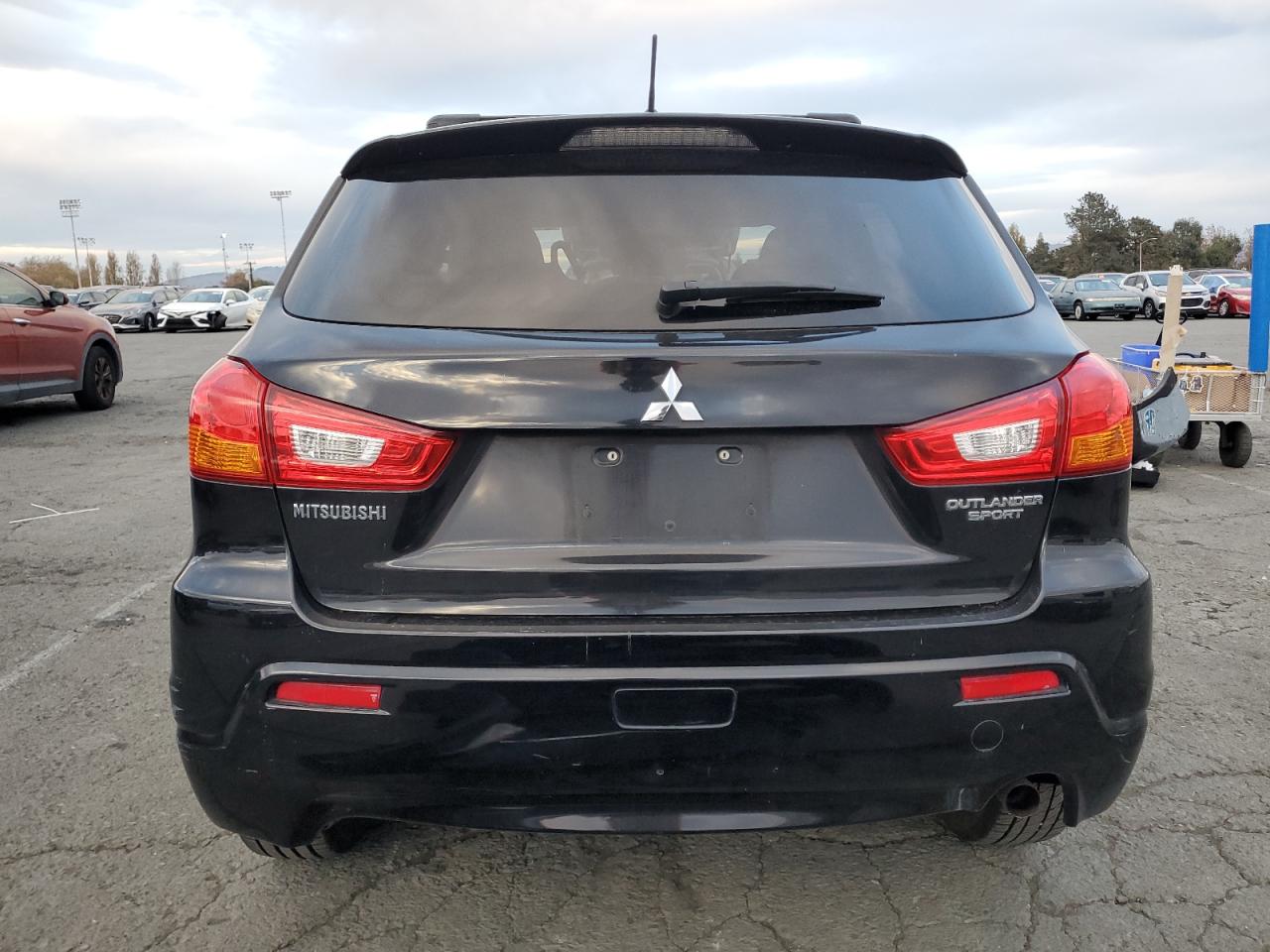 MITSUBISHI OUTLANDER ES