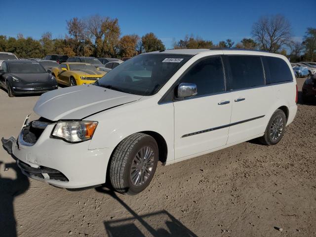 Global Auto Auctions: 2011 CHRYSLER TOWN & COU