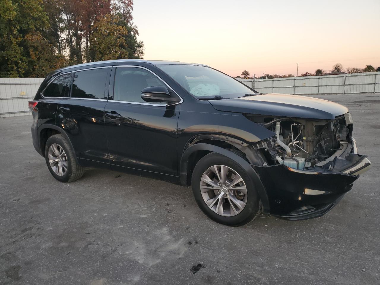 TOYOTA HIGHLANDER XLE